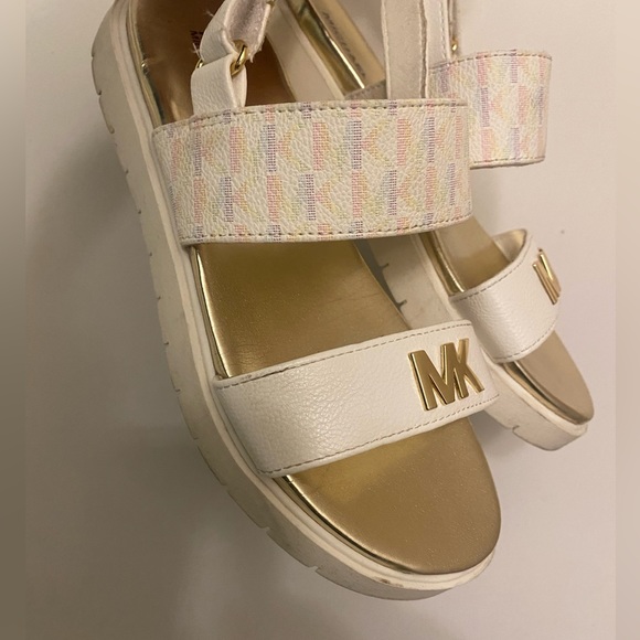 -Michael Kors slides - Picture 3 of 4